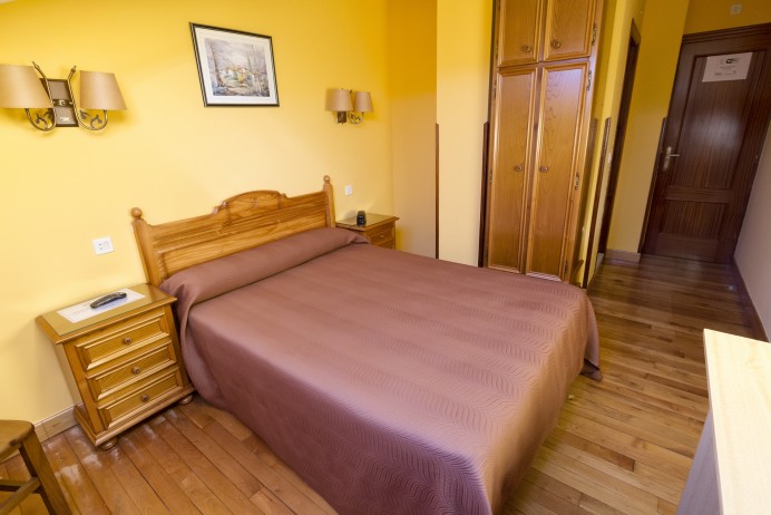 Los hoteles asturianos registraron 233.136 pernoctaciones en marzo, un 32% más que en el mismo mes de 2015