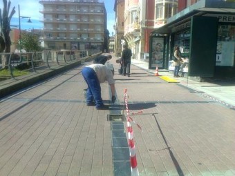 Obras en la calle Grande Covián de Colunga