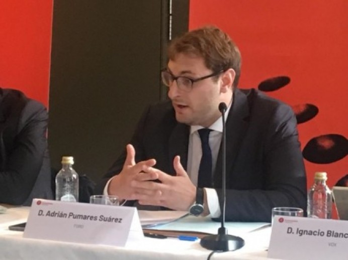 FORO Asturias - Adrián Pumares: Educación debe tomar ya una decisión definitiva acerca de ....