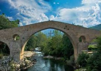 Cangas de Onís, Isla y Ribadesella son los municipios preferidos en agosto