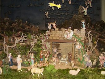 Abierto desde hoy el Belén de Lastres. Aunque ya fue montado, provisionalmente, para el vídeo de Luce tu pueblo Ferrero Rocher