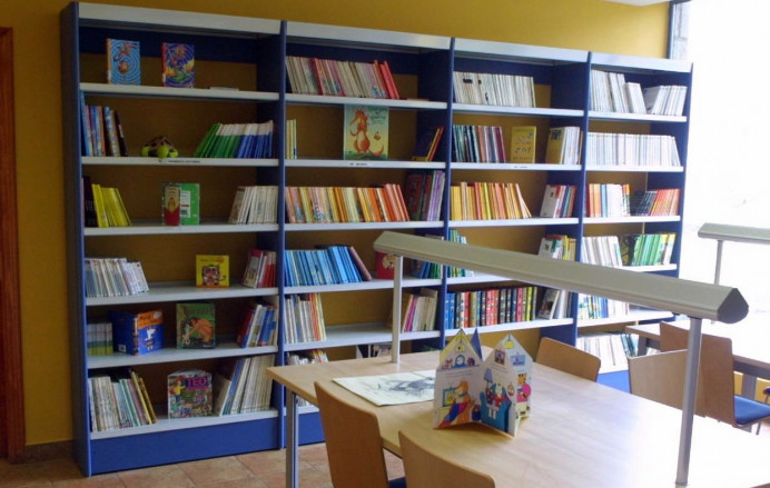 Bibliotecas de Llanes, reapertura de más servicios