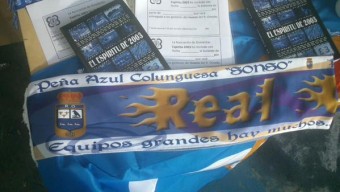 La Peña Azul Sonso, la primera en sumarse a la iniciativa del Museo Bufandas Oviedistas