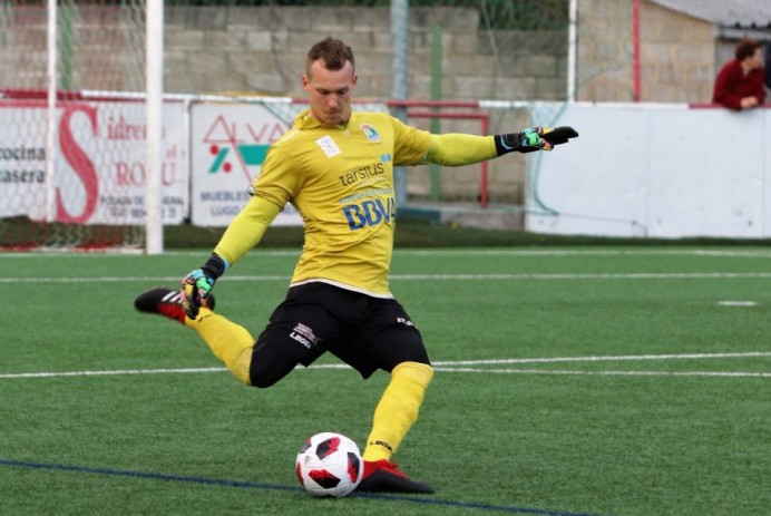 El Colunga continúa la remodelación de su plantilla