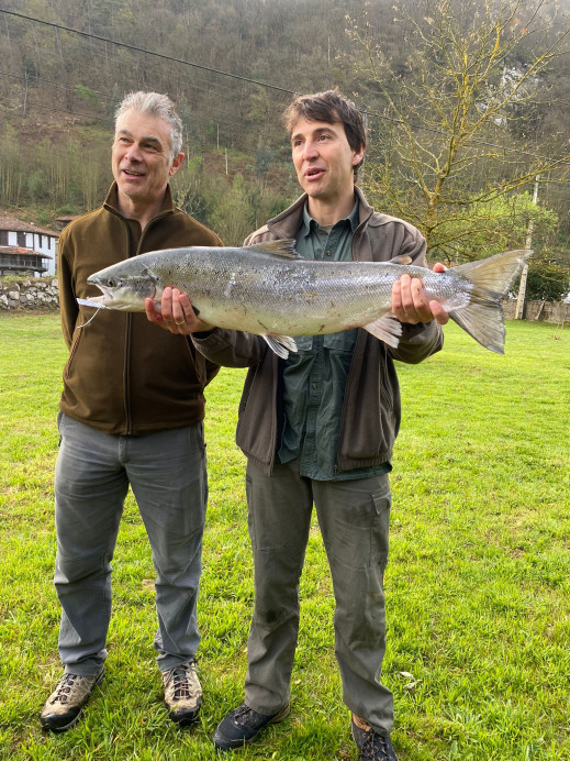 Carlos Álvarez se hace con el Campanu de Asturias en el río Narcea