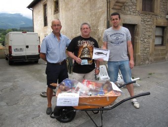 El Colunga sorteó una carretilla navideña