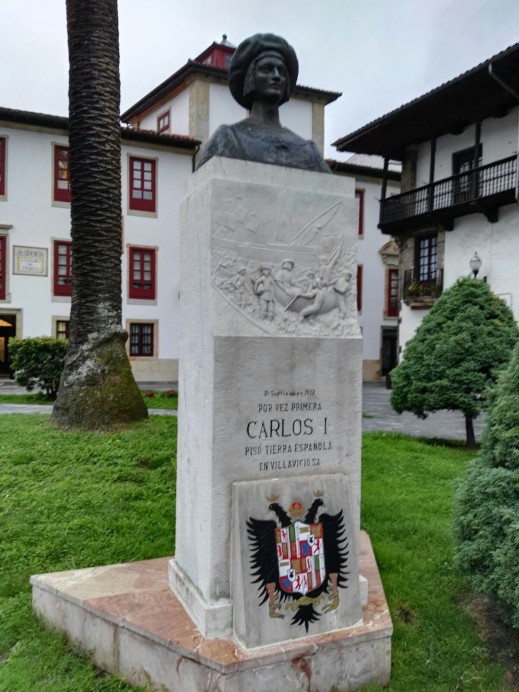 El Ayto de Villaviciosa rehabilita la estatua de Carlos I