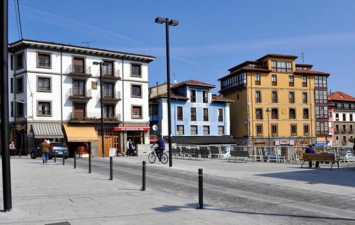 Cierre al tráfico en Llanes durante la Semana Santa 2026: horarios y calles afectadas