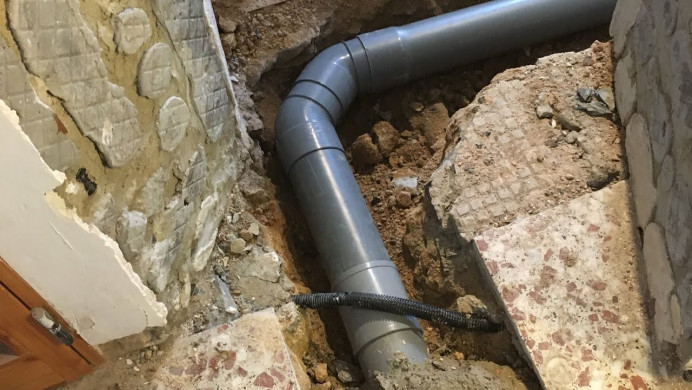 Medio Ambiente concluye las obras de renovación del colector de Sames, en Amieva