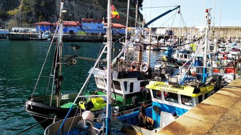 Apoyo del ayuntamiento de Villaviciosa a la flota pesquera asturiana
