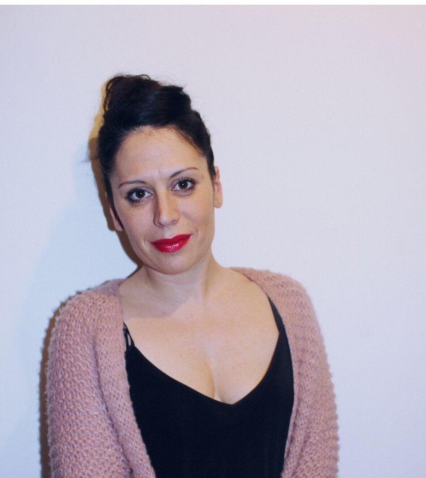 La gijonesa Davinia Martínez presenta en la LIBRERÍA CENTRAL de Gijón su poemario ilustrado 