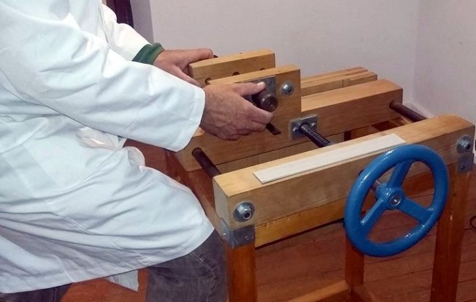 Cursos Municipales 2019: inicio curso de Encuadernación