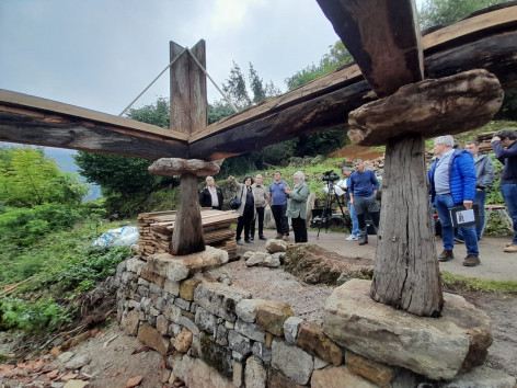 Cultura culmina la restauración del hórreo de Vis, en Amieva, con una inversión de 40.000 euros