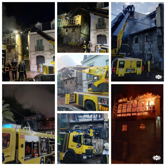 Controlado un incendio urbano en Ribadesella que calcinó una vivienda abandonada