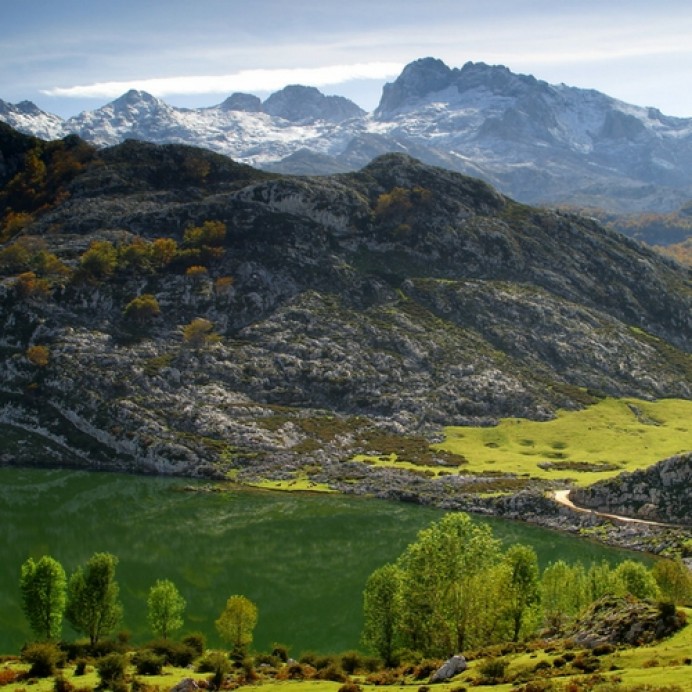 Incendios en Picos de Europa: seguridad garantizada en Asturias, preocupación en el Valle de Valdeón Incendios en Picos de Europa: seguridad garantizada en Asturias, preocupación en el Valle de Valdeón