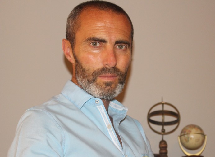 Julio López Díaz presentó sus 