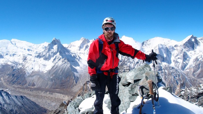 Presentación del libro de Jorge Egocheaga