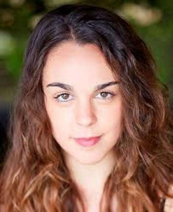 La actriz gijonesa Katia Borlado en el Jovellanos