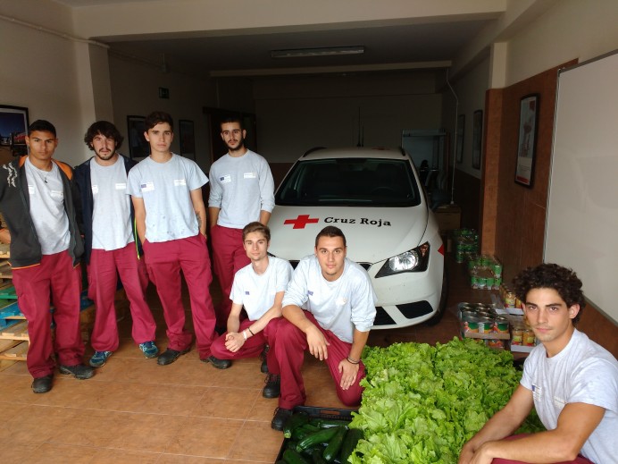 Joven ocúpate: Entrega de alimentos a la Cruz Roja