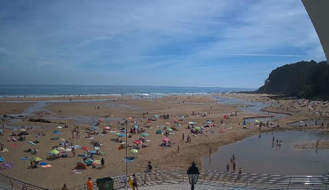 Medio Ambiente transfiere un millón a los veinte ayuntamientos costeros para la limpieza de las playas