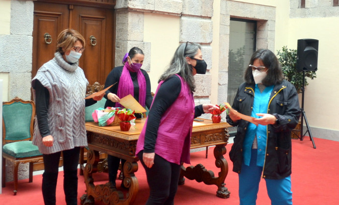 Premio Mujer Concejo Llanes a mujeres Ayuda Domicilio