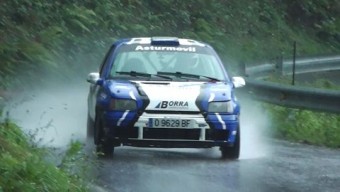 Victoria de Luis Borra-Sergio Menéndez (Renault Clio)  en la penúltima prueba del Campeonato de Asturias de Rallysprint