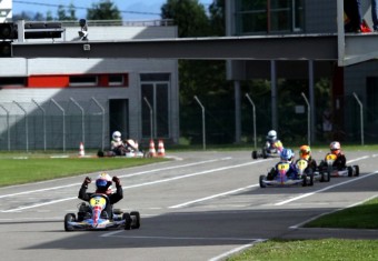 El colungués Miguel Loredo Montero gana en el Circuito Fernando Alonso