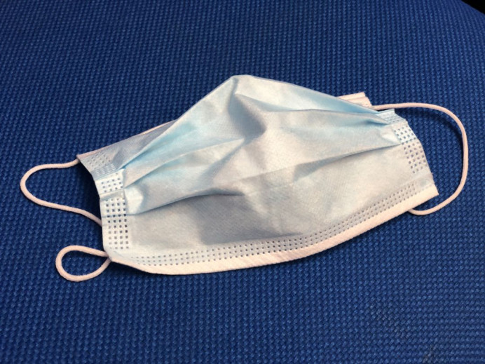 Reparto de mascarillas en Villaviciosa