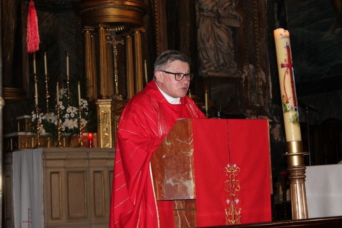 Cómo participar de la misa durante la cuarentena