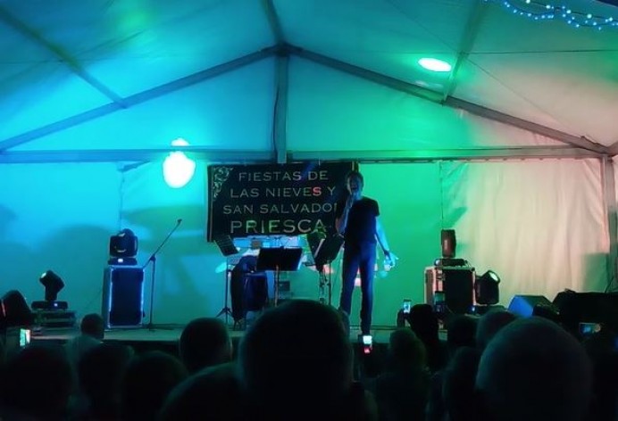 Nando Argüeros llena la carpa de Priesca