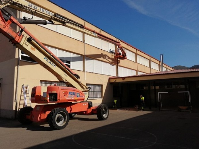 Comienzan las obras de mejora en el Colegio Público Río Sella