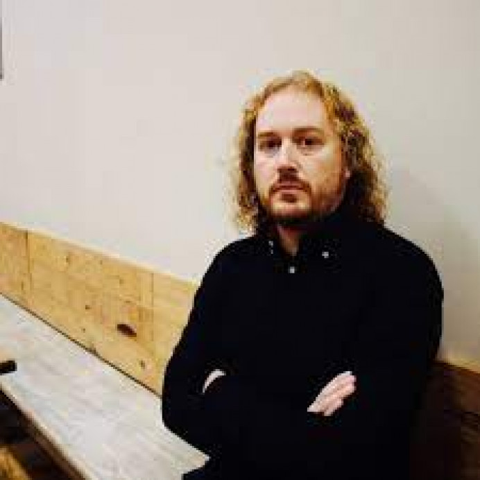 Pablo Texón Castañón gana por segunda vez el Premio Xuan María Acebal de poesía en asturiano