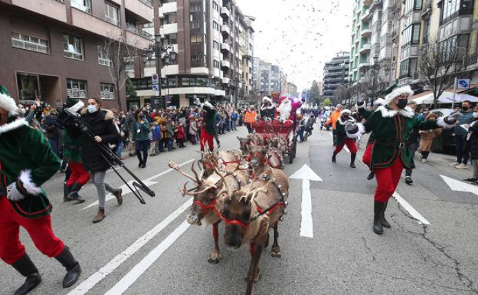 PACMA solicita al Ayuntamiento de Oviedo que no autorice el uso de renos ni otros animales en el desfile de Nochebuena