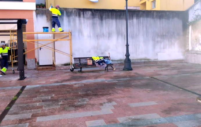 Plan Local Empleo acondiciona plaza de El Pericote, Llanes