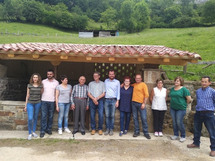 Restaurada la cubierta del lavadero de El Fresnedal