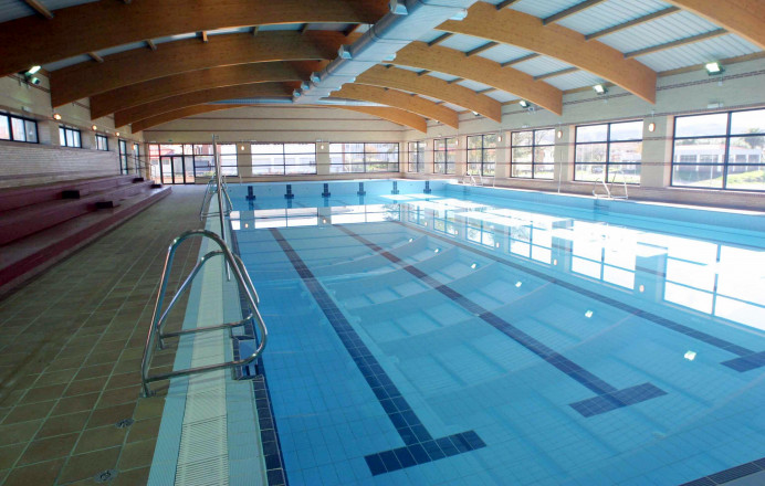 Llanes abre piscina municipal, protocolos covid-19