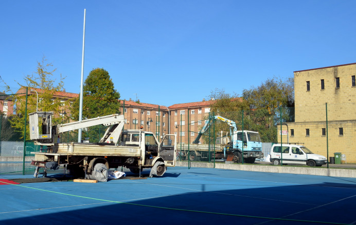 Renovación alumbrado pistas municipales de tenis de Llanes
