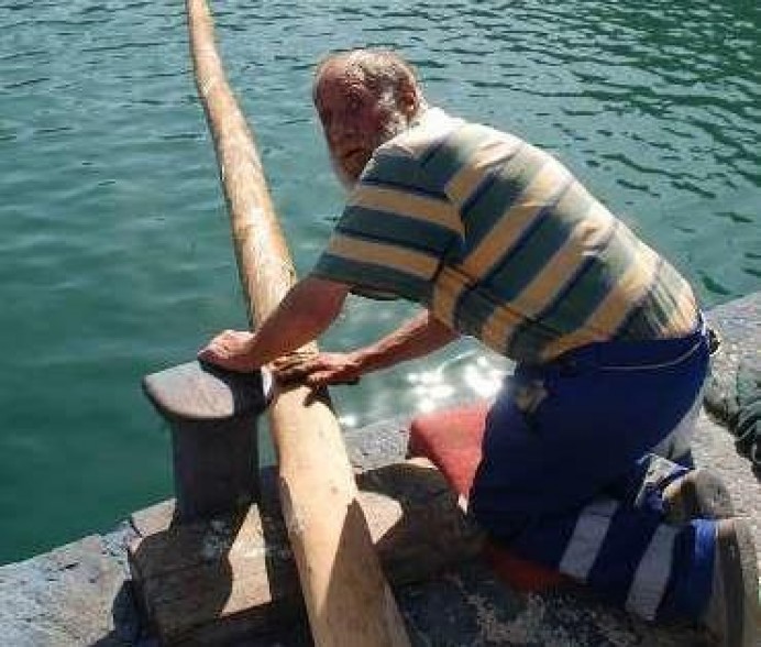 Fallece en Lastres  José Enrique Roza Montoto 