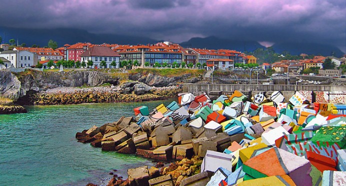 El municipio de Llanes tiene una población de 14.405 habitantes, a 1 de enero de 2016