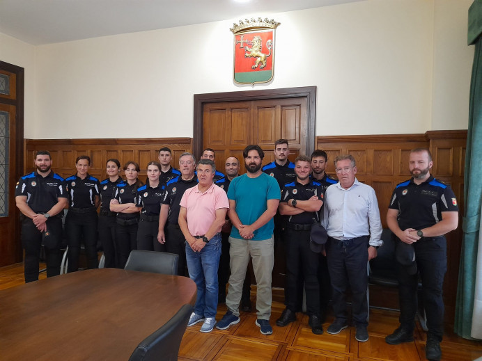 Contratación de auxiliares de policía local para refuerzo de verano