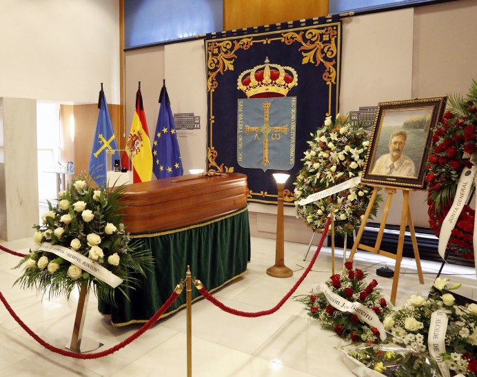 El Principado rinde homenaje a Antonio Trevín y decreta tres días de luto oficial El Principado rinde homenaje a Antonio Trevín y decreta tres días de luto oficial