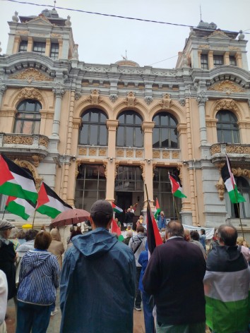 El PSOE deLlanes denuncia el bloqueo de Vecinos y PP para condenar el genocidio en Palestina