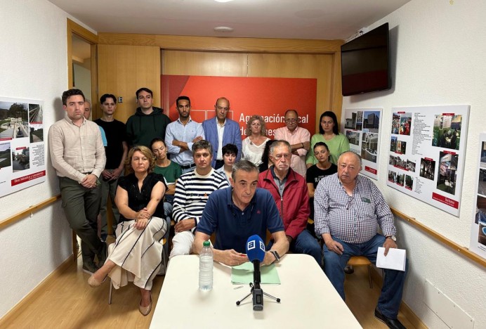 El PSOE de Llanes critica la negativa del Ayuntamiento a instalar la capilla ardiente de Antonio Trevín en la Casa Consistorial El PSOE de Llanes critica la negativa del Ayuntamiento a instalar la capilla ardiente de Antonio Trevín en la Casa Consistorial