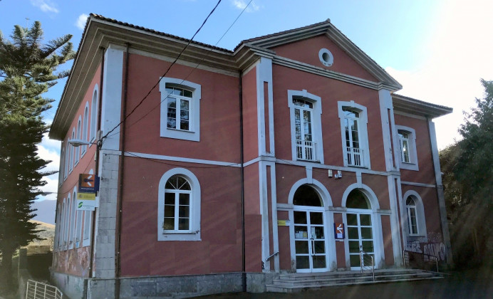 Oficina de Llanes para hacer las declaraciones de renta