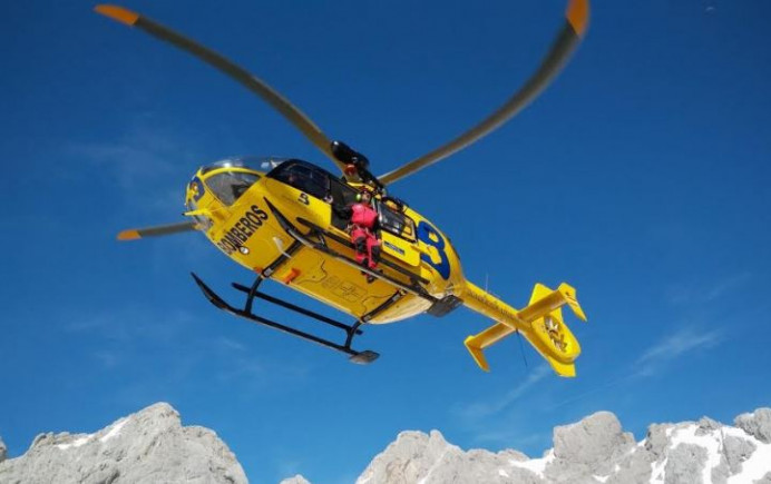 Rescate de montaña en Bulnes Rescate de montaña en Bulnes