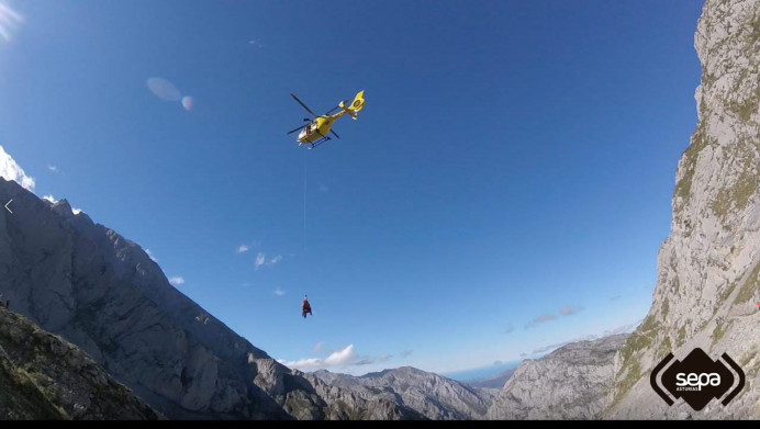 Rescate de montaña en Ponga Rescate de montaña en Ponga