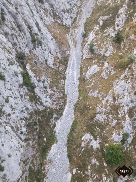 Rescatados ilesos dos senderistas alemanes en la Ruta del Cares Rescatados ilesos dos senderistas alemanes en la Ruta del Cares