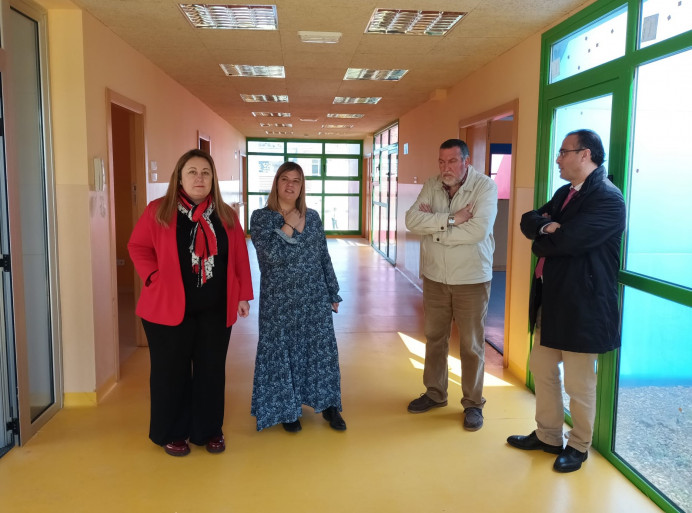 Educación entrega a Ribadedeva un edificio que permitirá la puesta en marcha de la escuela infantil de Colombres