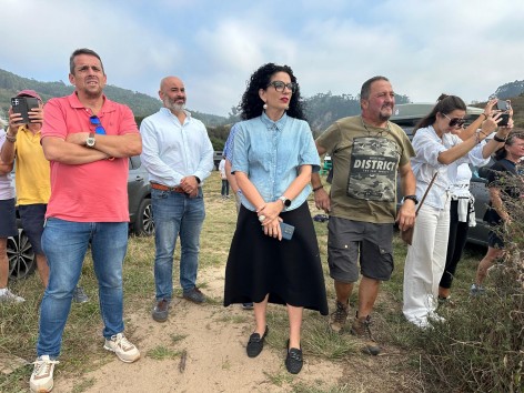 El MUJA recupera en Ribadesella nuevos restos fósiles de un saurópodo de 20 metros