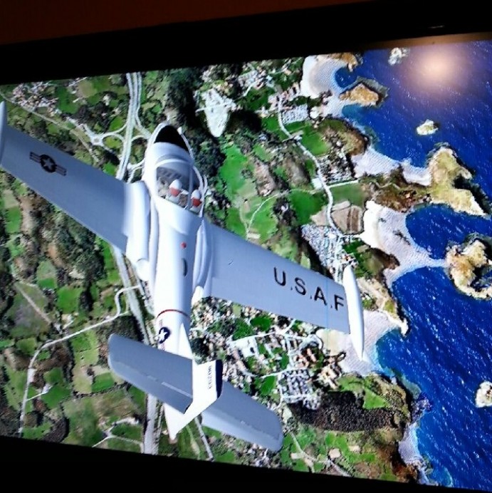 José Ortega pilotará en la Casa Municipal de Cultura de Llanes un simulador de vuelo